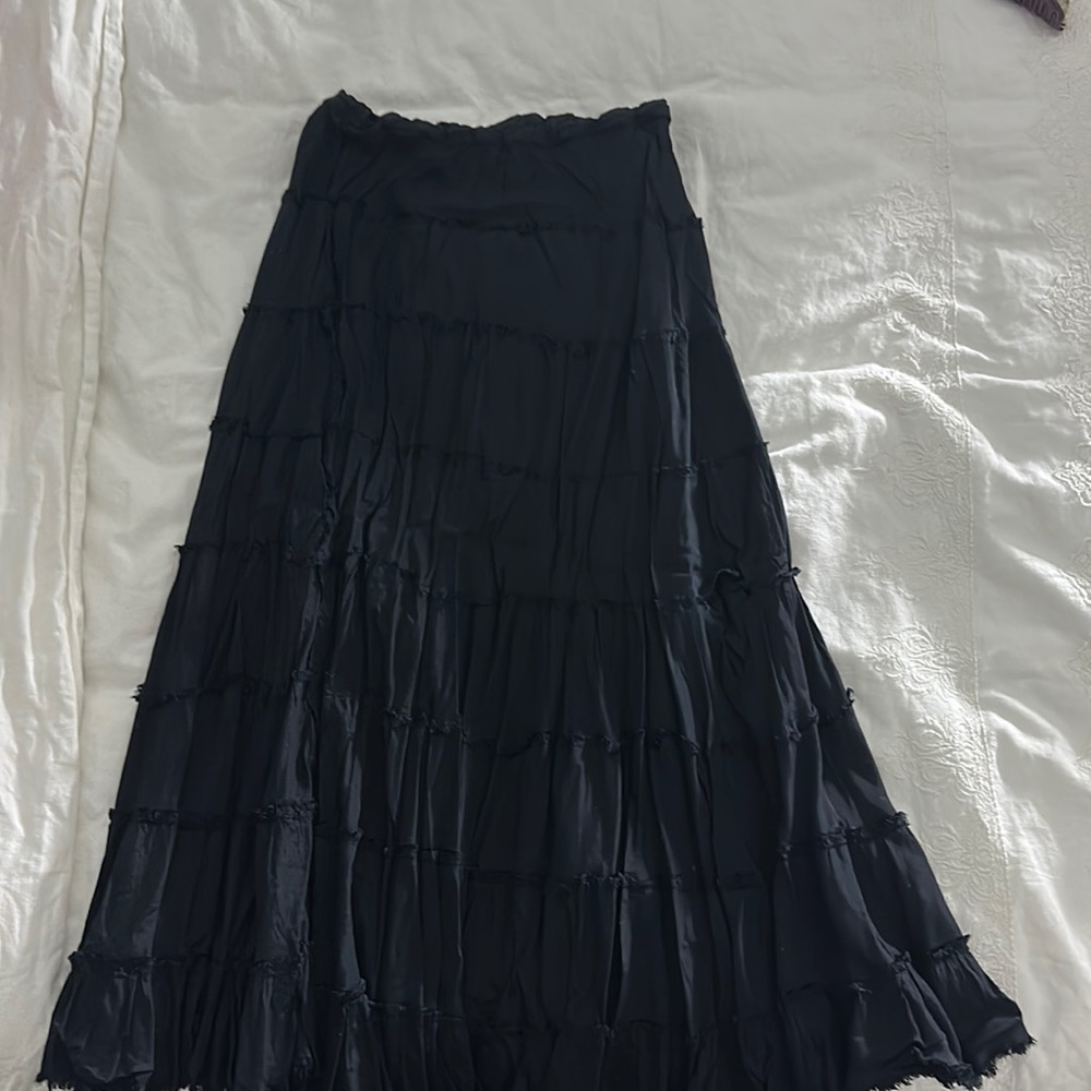 Black skirt